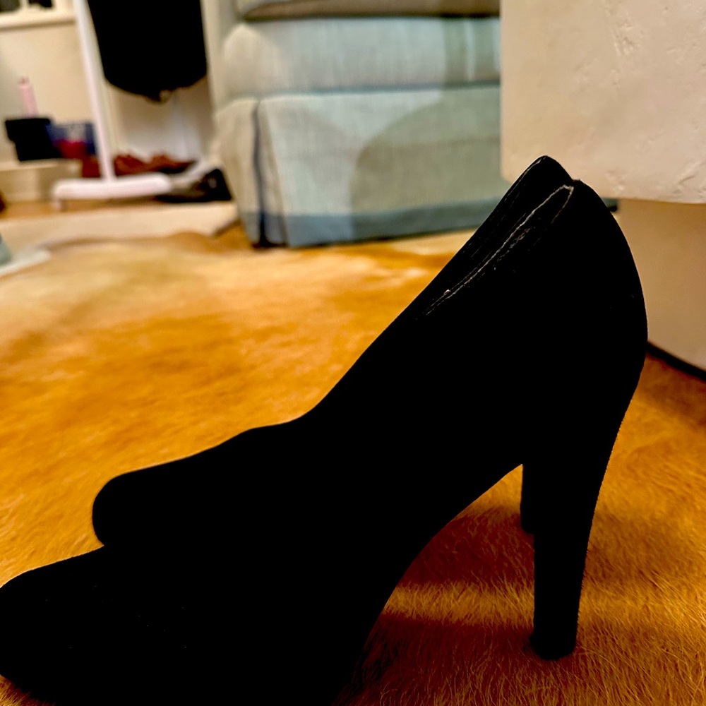 Black Suede pumps